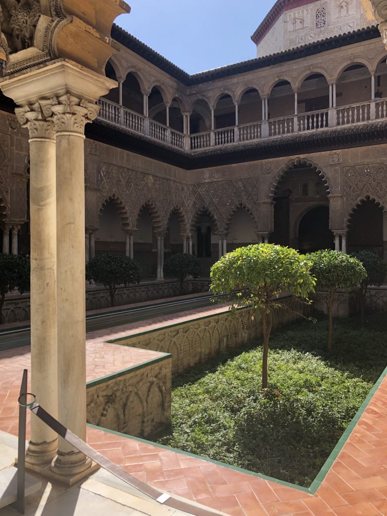 Innenhof des Alcazar